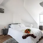 Embaixador Apartments&suites *
