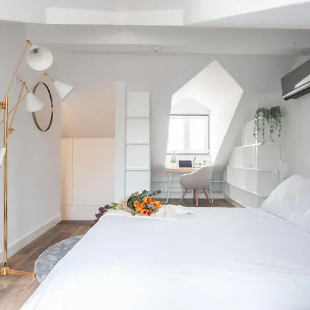 아파트 Embaixador Apartments&suites 리스본