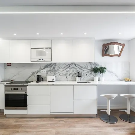 Embaixador Apartments&suites ליסבון