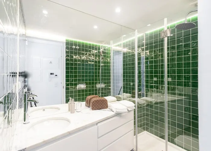 Embaixador Apartments&suites * ליסבון